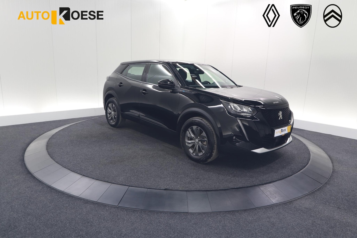 Peugeot e-2008 - EV Active Pack 50 kWh | Camera | Navigatie | Parkeersensoren | Climate Control - AutoWereld.nl