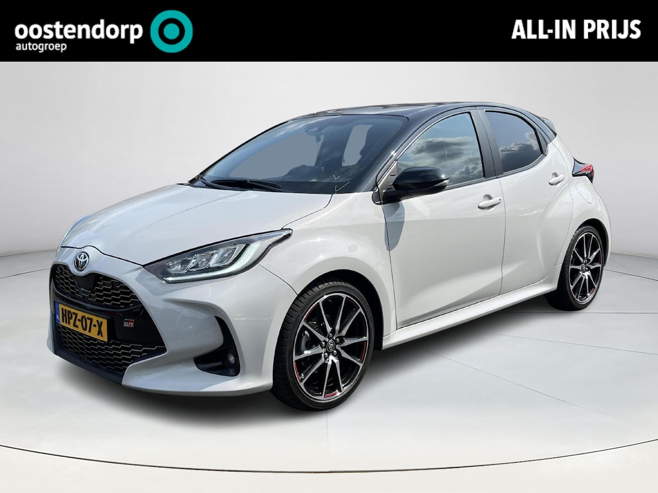 Toyota Yaris - 1.5 Hybrid GR Sport | Navigatie | Sportstoelen | Stoelverwarming | 18 inch LM-velgen | - AutoWereld.nl