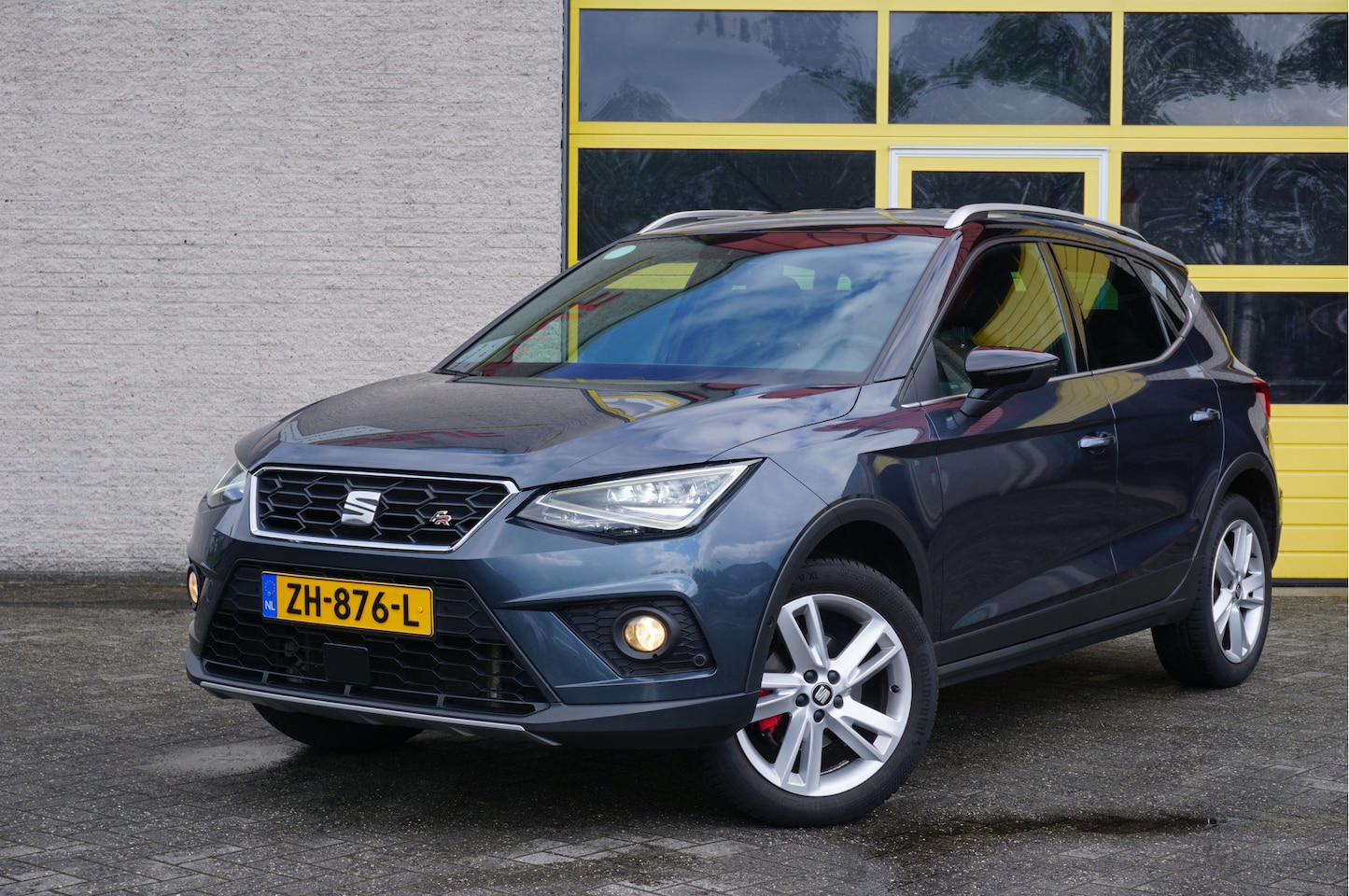 Seat Arona - 1.0 TSI FR Business Intense BJ2019 Lmv 17" | Led V+A | Pdc | Navi | Keyless entry | Trekha - AutoWereld.nl