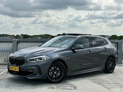 BMW 1-serie - 118i High M-sport | Pano | Kuipstoelen | Virtual Cockpit
