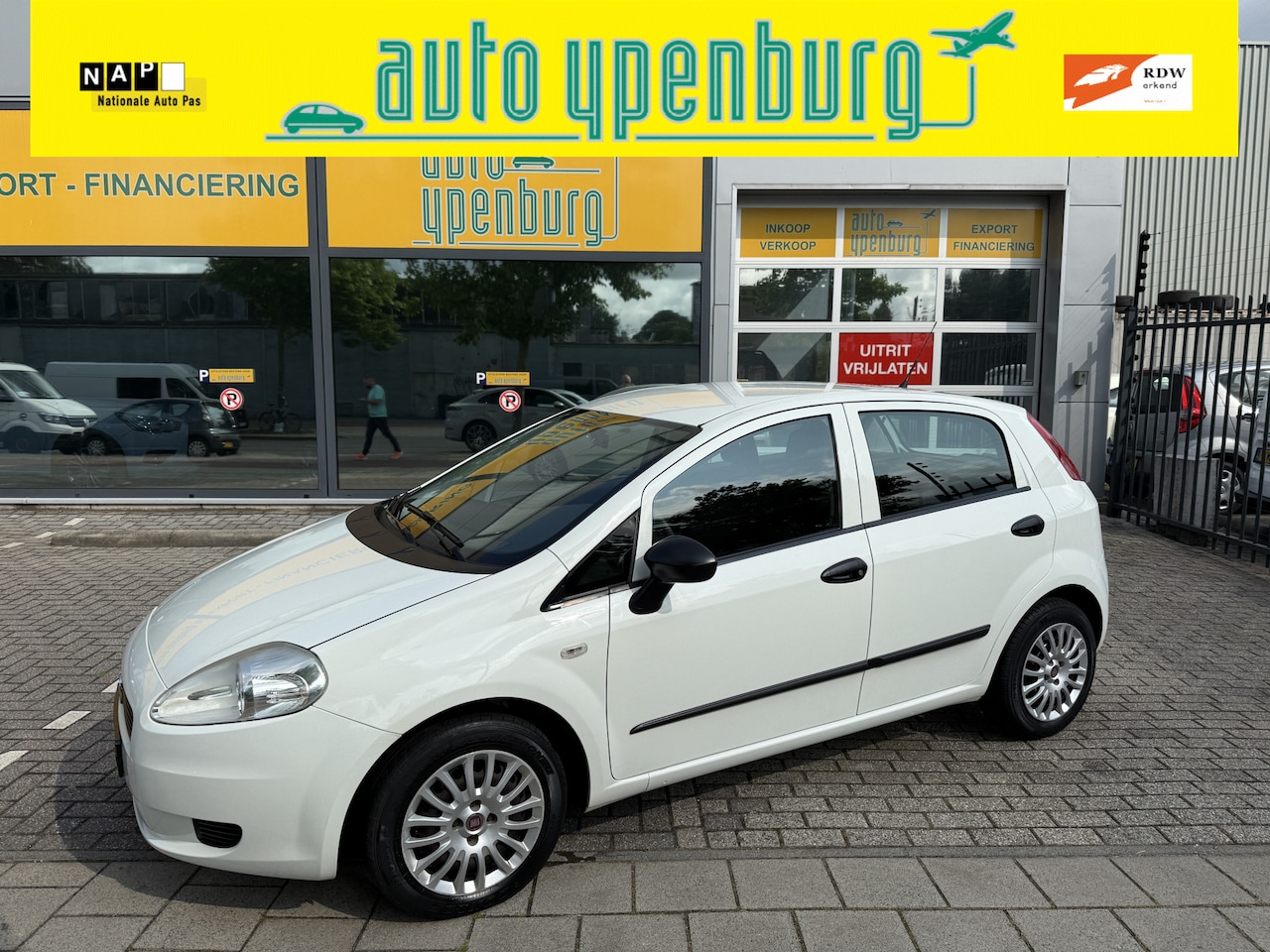 Fiat Grande Punto - 1.2 Actual * 86.695 Km * Airco * 5 Deurs * NIEUWSTAAT * - AutoWereld.nl