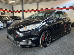 Ford Fiesta - 1.6 ST maxton