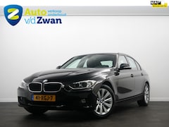 BMW 3-serie - 320i High Executive Automaat/Sportstoelen/Navi