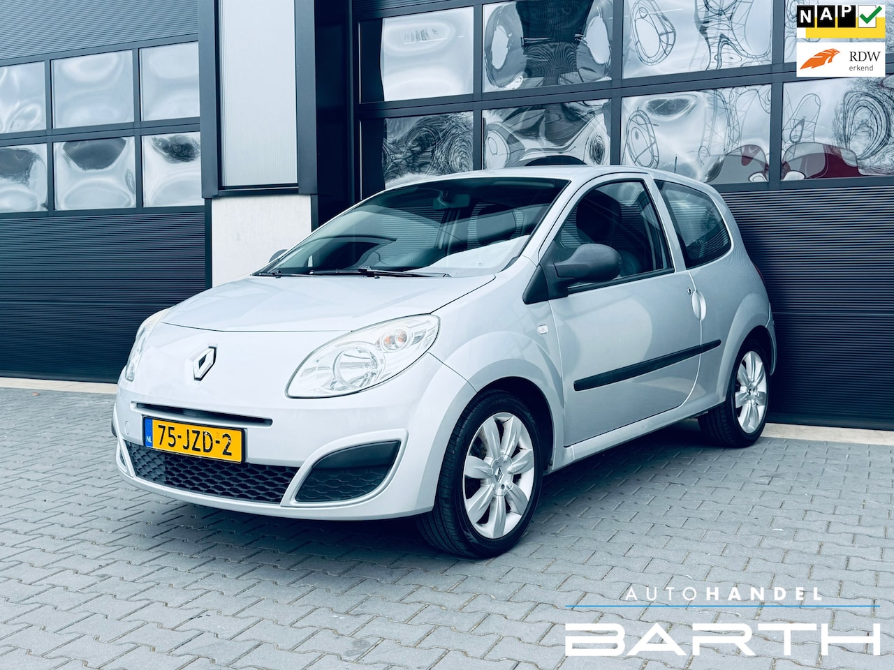 Renault Twingo - 1.2 Authentique | airco |apk| el.pakket | - AutoWereld.nl