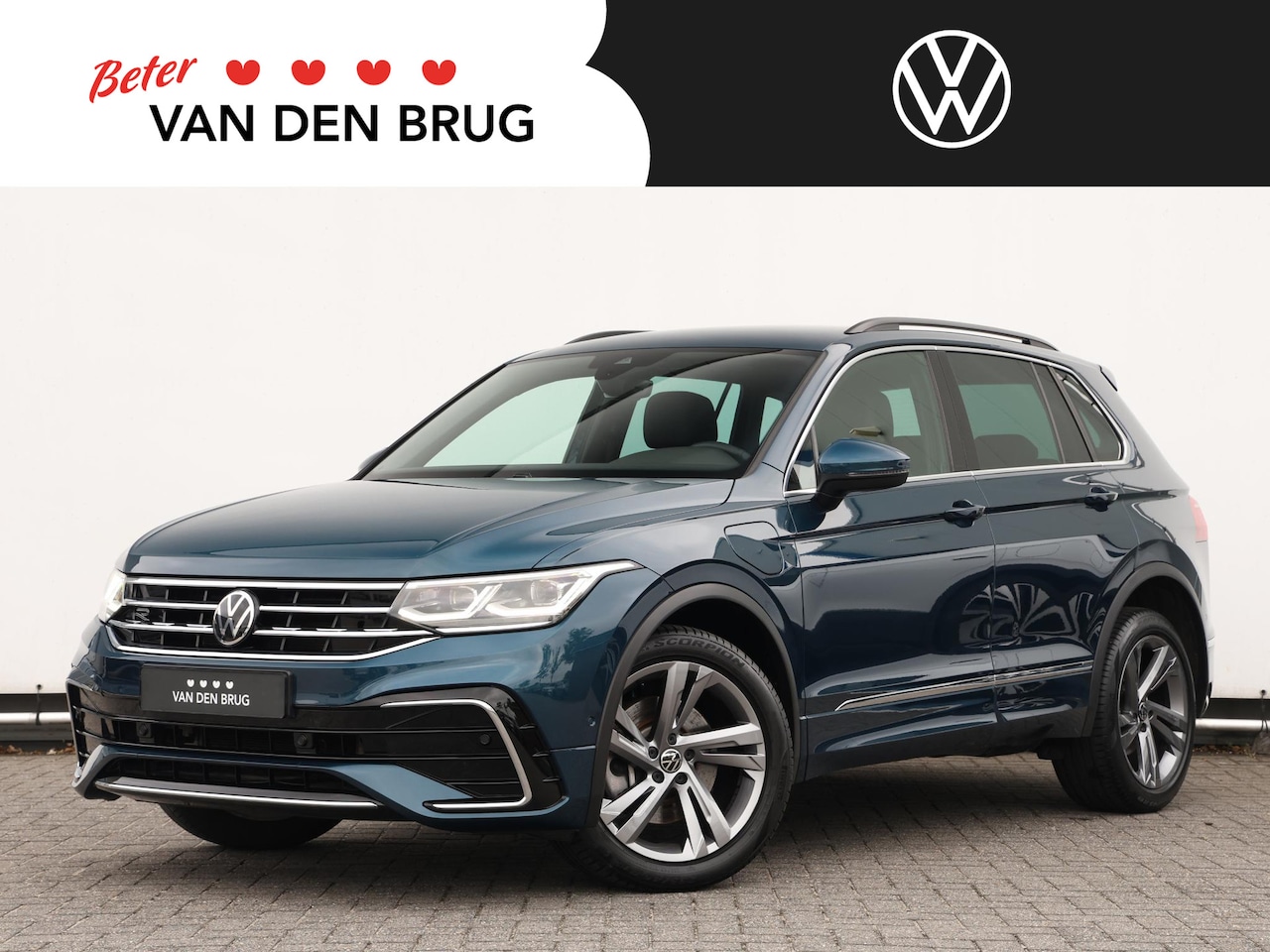 Volkswagen Tiguan - 1.4 TSI eHybrid R-Line Business 245 PK DSG | LED Matrix | Alarm | Navigatie | Camera | Key - AutoWereld.nl