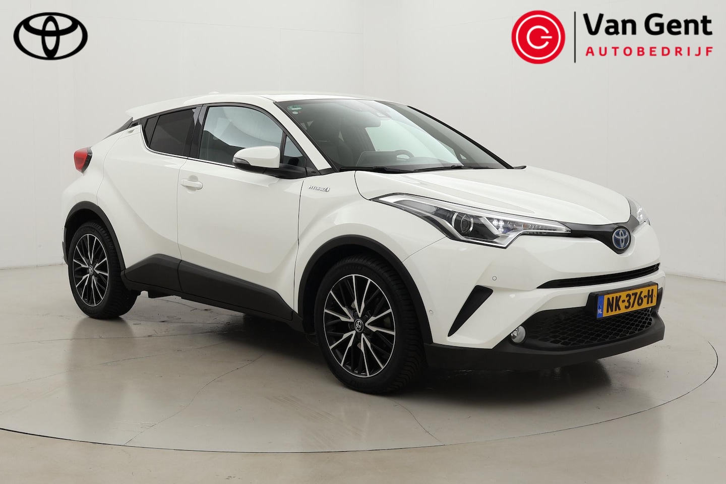 Toyota C-HR - 1.8 Hybrid Executive | Origineel NL | Volledig dealer onderhouden | Navigatie | Stoelverwa - AutoWereld.nl