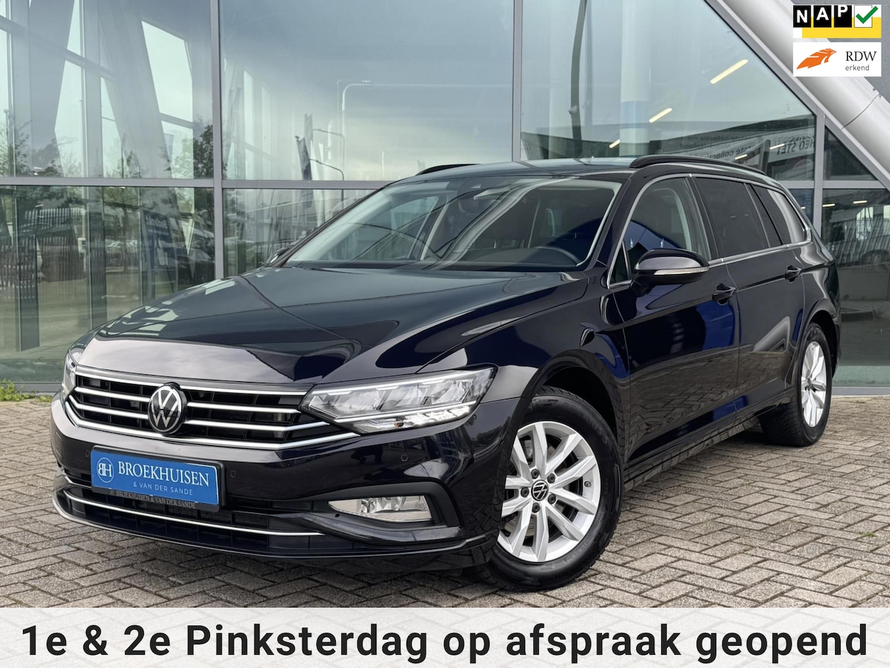 Volkswagen Passat Variant - 1.5 TSI Business 150pk Navigatie / Stoelverwarming / Trekhaak - AutoWereld.nl