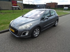 Peugeot 308 - 1.6 VTi Première