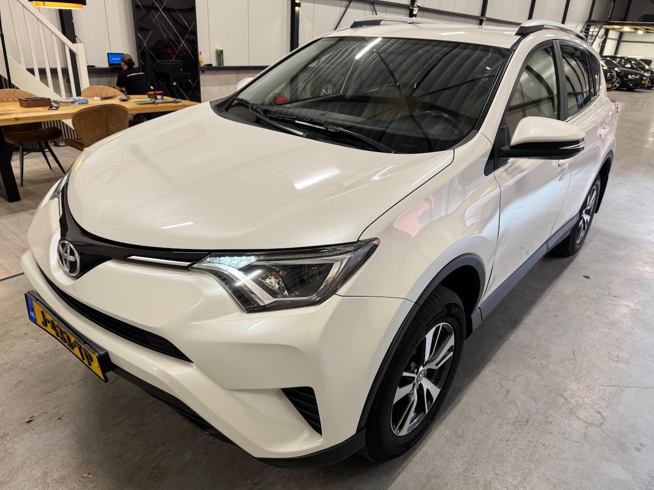Toyota RAV4 - 2.5 4WD 2018 Executive automaat - AutoWereld.nl