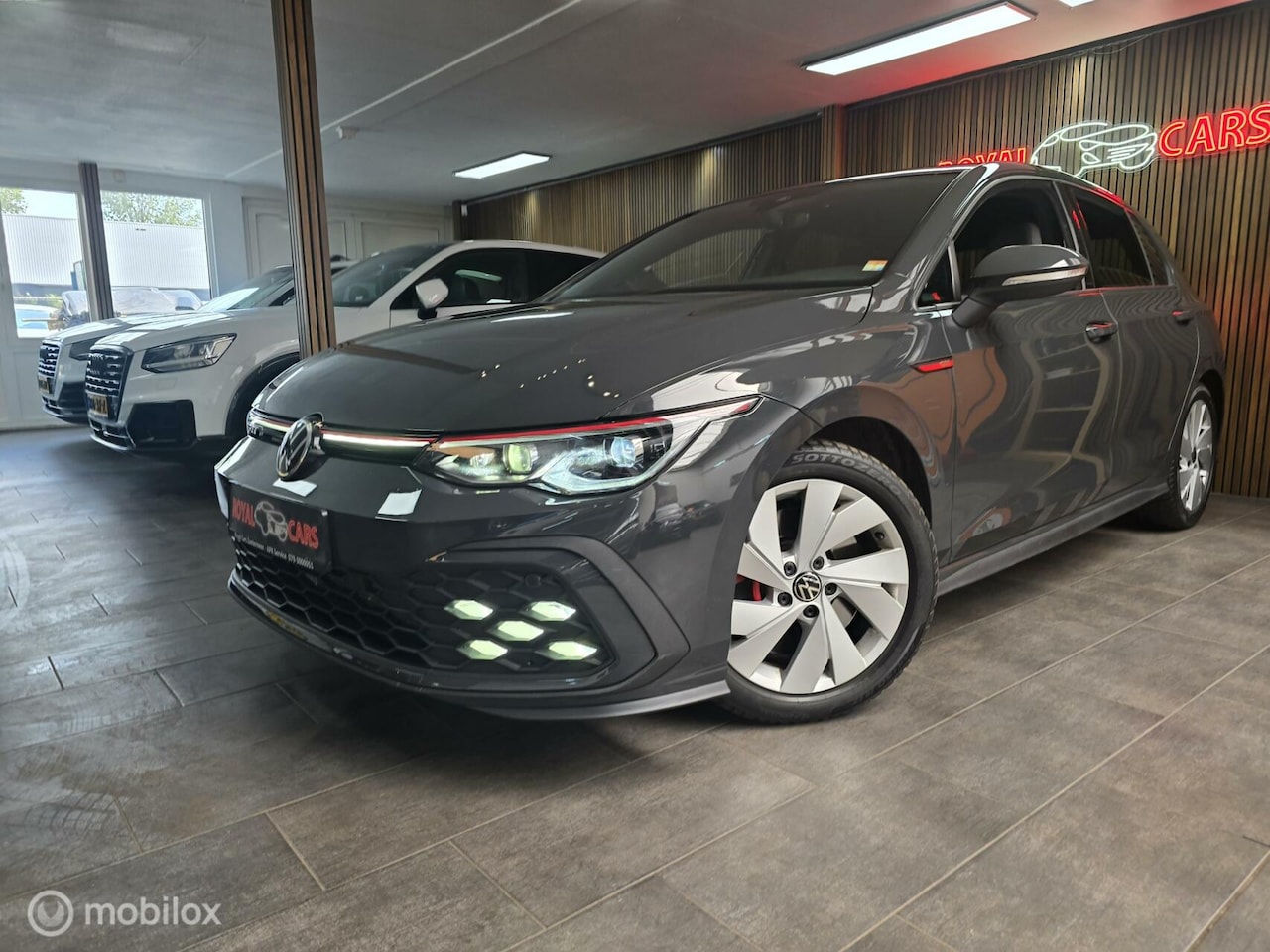 Volkswagen Golf - 2.0 TSI GTI/ IQ LIGHT/ 245 PK/ ACC/ LANE ASSIST - AutoWereld.nl
