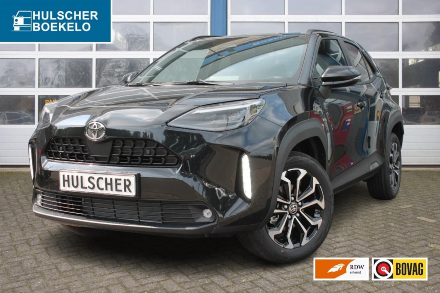Toyota Yaris - 1.5 HYBRID 115 FIRST Teamplayer / Winterpack - AutoWereld.nl