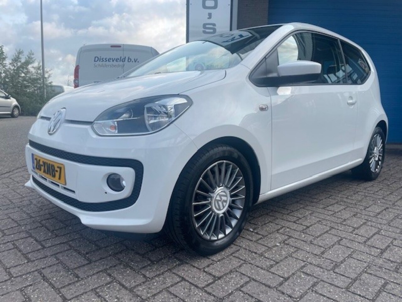Volkswagen Up! - 1.0 HIGH UP! BLUEM. - AutoWereld.nl