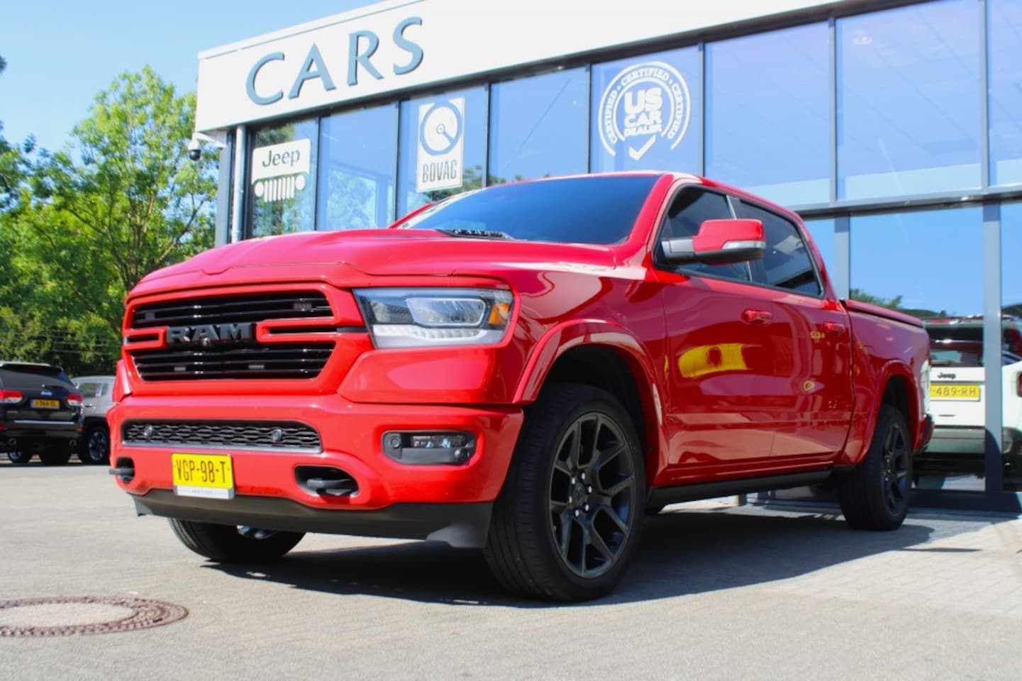 Dodge Ram - 5.7 Hemi V8 Crew Cab LARAMIE Night LPG Luchtvering - AutoWereld.nl