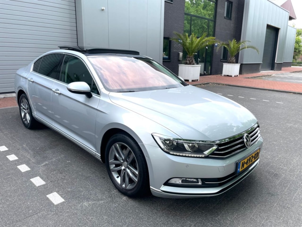 Volkswagen Passat - 1.4 TSI ACT Highline 1.4 TSI ACT HIGHLINE - AutoWereld.nl