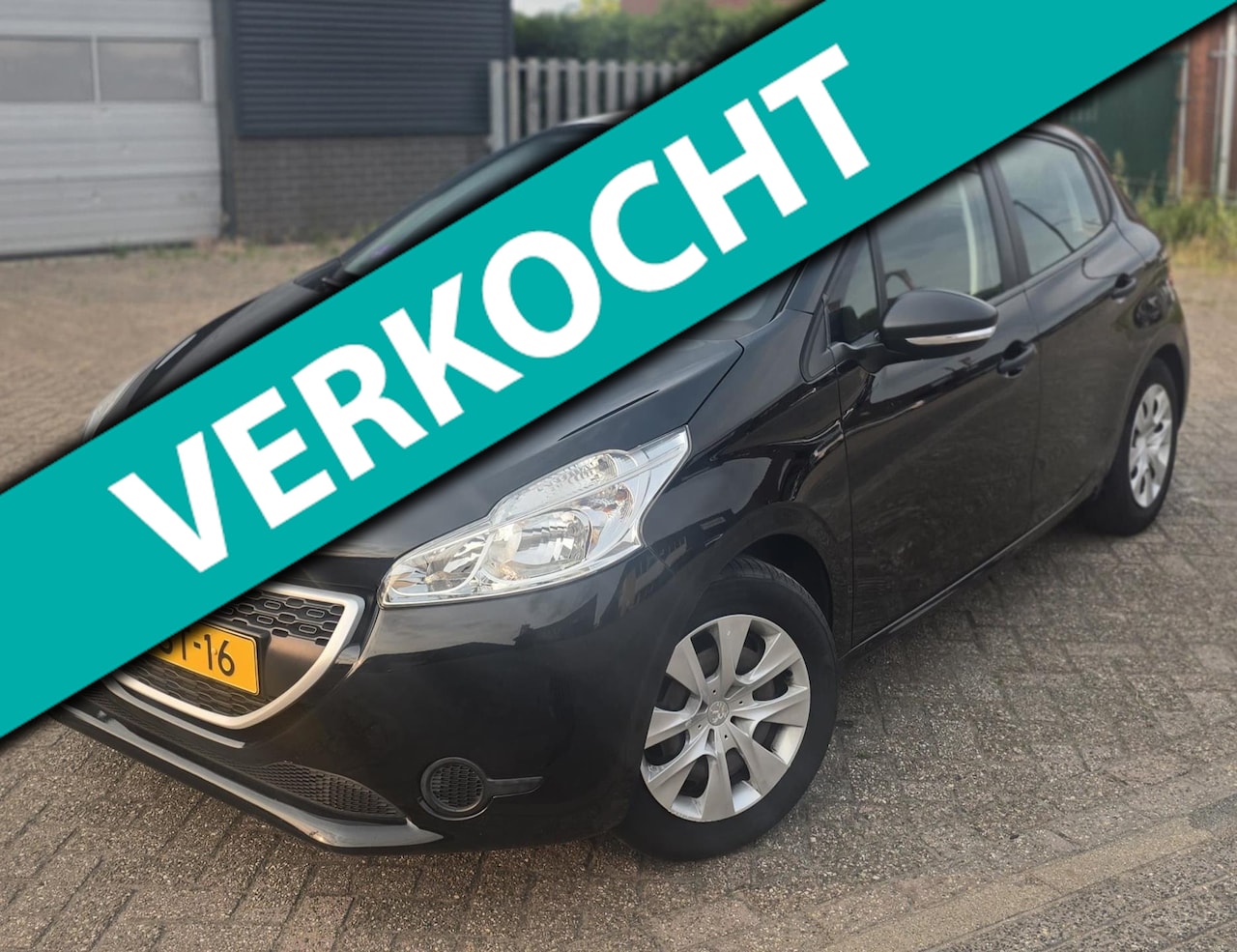 Peugeot 208 - 1.0 VTi AIRCO CARPLAY TREKHAAK CRUISE - AutoWereld.nl