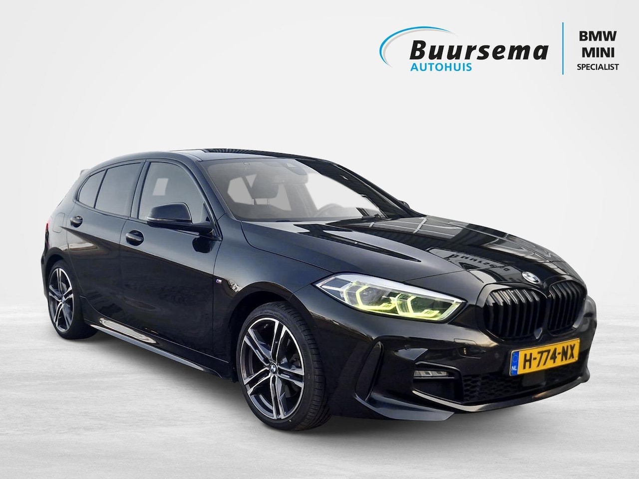 BMW 1-serie - 118i Executive Ed. M-Sport Pakket | BMW Live Cockpit Proffesional | Shadow-line - AutoWereld.nl