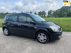 Renault Scénic - 2.0-16V Tech Line, keyless. navi, APK, NAP, trekhaak, enz