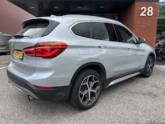 BMW X1 - xDrive20i High Executive // HUD // FULL LED // LEDER // CAMERA // NAVI // PDC