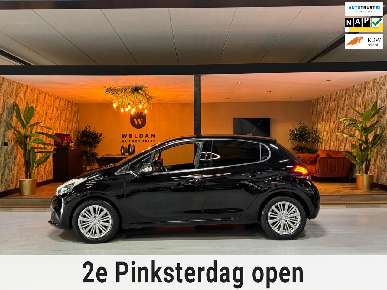 Peugeot 208 - 1.2 PureTech Allure Garantie Camera PDC Cruise Clima Navi LED Rijklaar - AutoWereld.nl