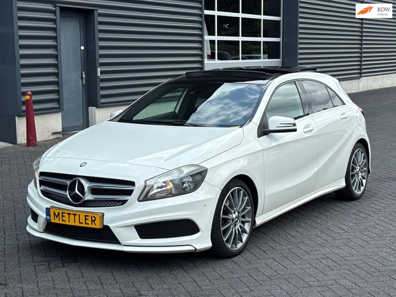 Mercedes-Benz A-klasse - 220 CDI AMG pakket, Panoramadak, Navigatie - AutoWereld.nl