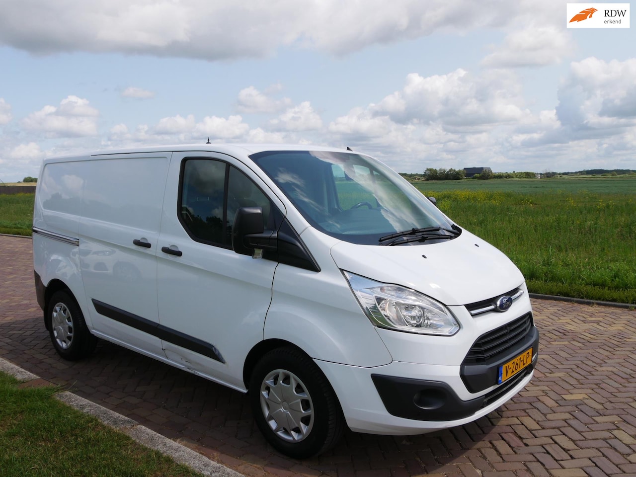 Ford Transit Custom - 270 2.0 TDCI L1H1 96kW AUT. 2XDOOR AC ** 6599 EX BTW ** - AutoWereld.nl