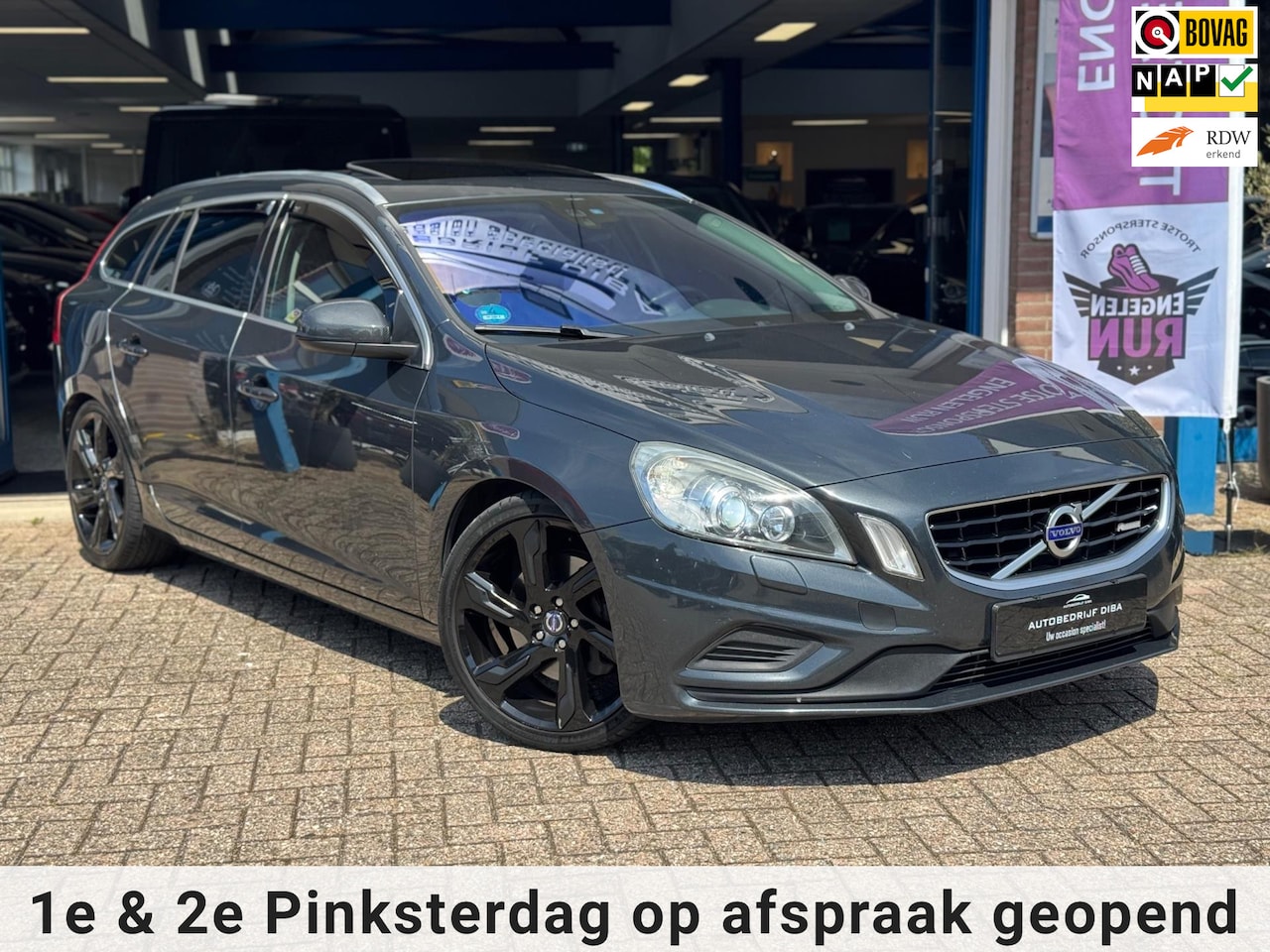 Volvo V60 - 2.4 D5 R-Design 2012 AUT DAK LEDER NAP EXPORT! - AutoWereld.nl