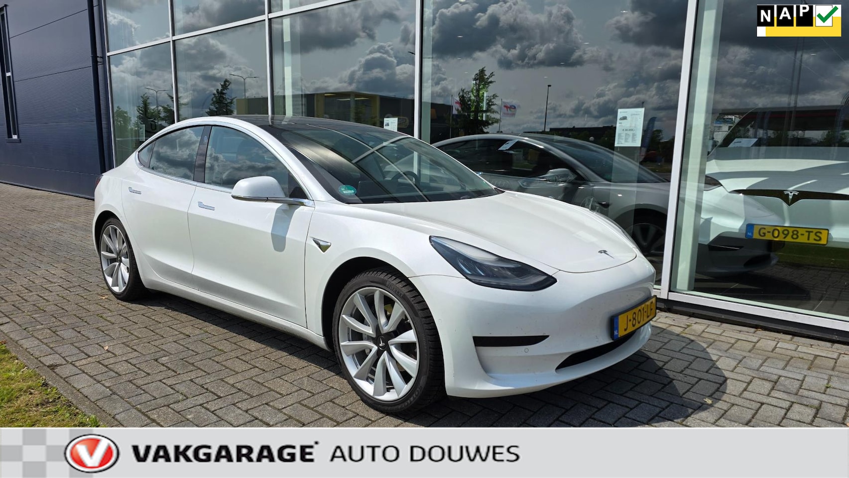 Tesla Model 3 - Standard RWD Plus 60 kWh |NAP |1e eigenaar | BTW - AutoWereld.nl