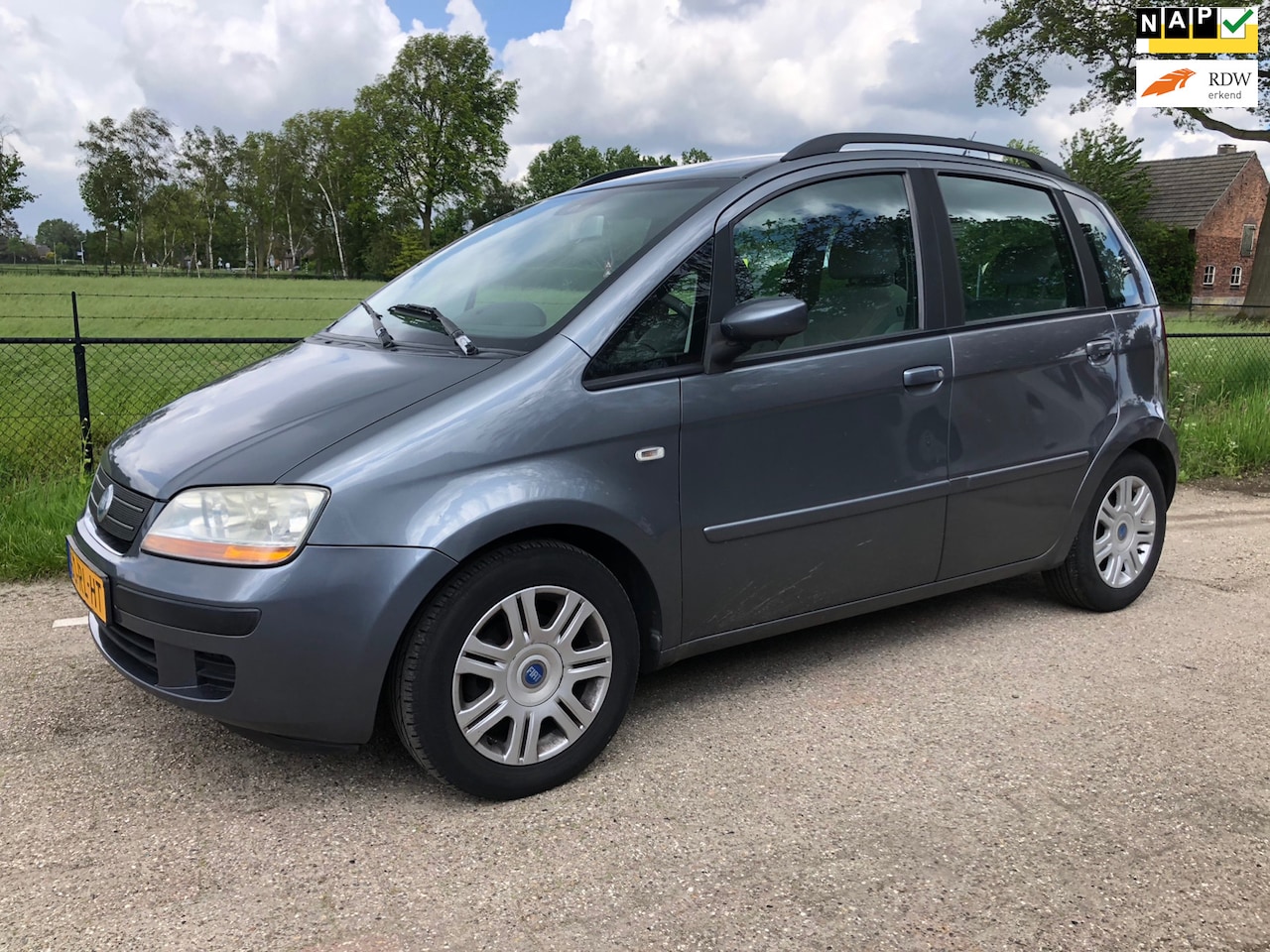 Fiat Idea - 1.4-16V Emotion 1.4-16V Emotion, airco, pdc, hoge zit alle extras - AutoWereld.nl