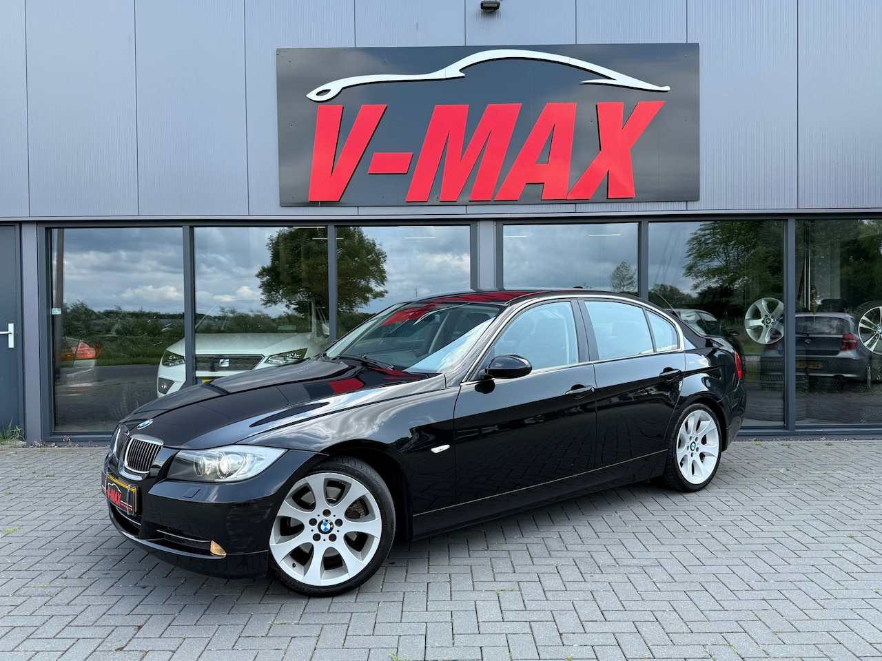 BMW 3-serie - 330i Dynamic Exec AUT NAP Leer Xenon NaviProf Cruise PDC - AutoWereld.nl