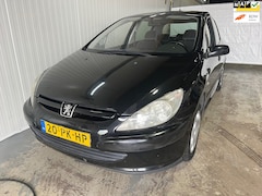 Peugeot 307 - 1.4-16V XT