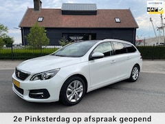 Peugeot 308 SW - 1.2 PureTech Blue Lease Executive Panoramdak Navi Led-xenon Pdc