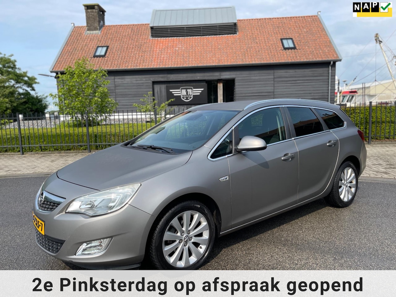 Opel Astra Sports Tourer - 1.4 Turbo COSMO AIRCO/ECC DEELS LEER NAVIGATIE - AutoWereld.nl