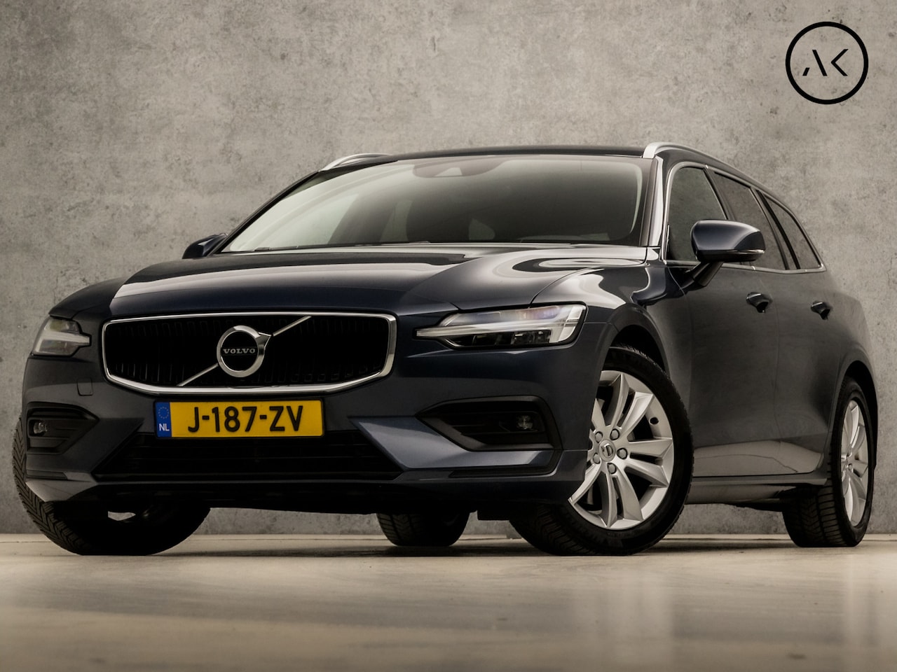 Volvo V60 - 2.0 B3 Business Sport 177Pk Automaat (APPLE CARPLAY, GROOT NAVI, ADAPTIVE CRUISE, SPORTSTO - AutoWereld.nl