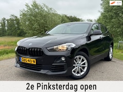 BMW X2 - SDrive18i Executive / Automaat / Airco / Cruise Control / PDC / LM-Velg 17" / Nieuwe APK t