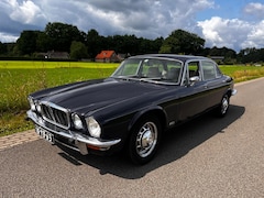 Jaguar XJ - 6 4.2 L SERIES 2 AUTOMATIC