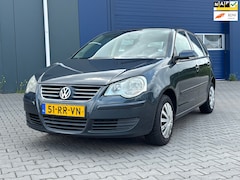 Volkswagen Polo - 1.4-16V Comfortline | Nieuwe APK |