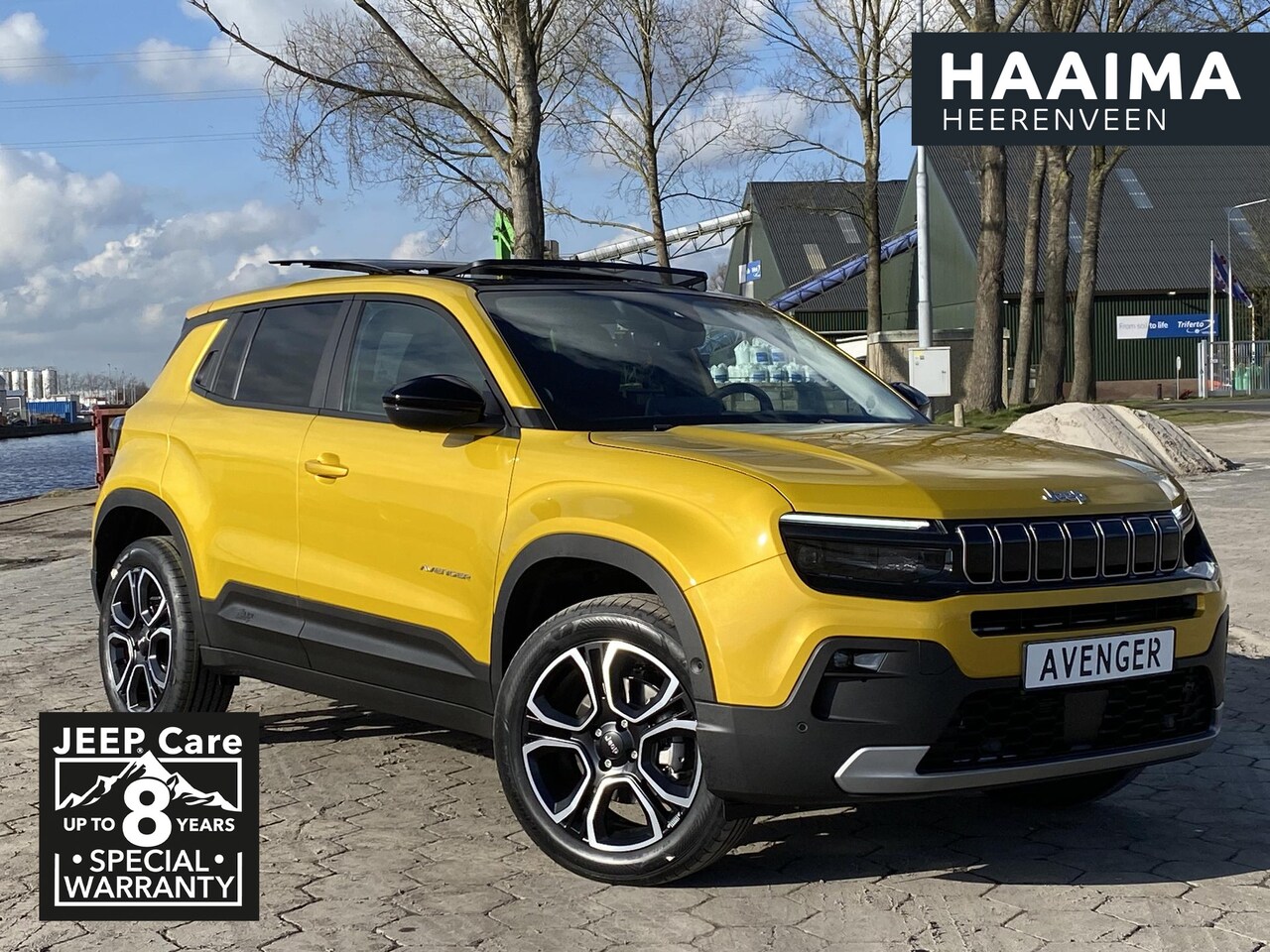 Jeep Avenger - 1.2 e-Hybrid Summit | Schuif-/ Kanteldak | Elektr. achterklep | Navi | Achteruitrijcamera - AutoWereld.nl