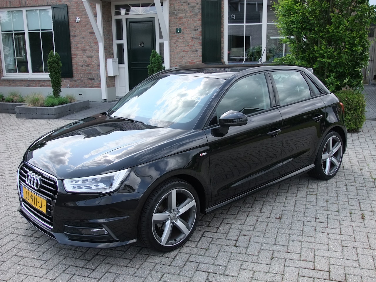 Audi A1 Sportback - 1.0 TFSI Adrenalin 1.0 TFSI Adrenalin , S-Line , navi , Xenon , Led Achter , Pdc , Blue-tooth NL-auto - AutoWereld.nl