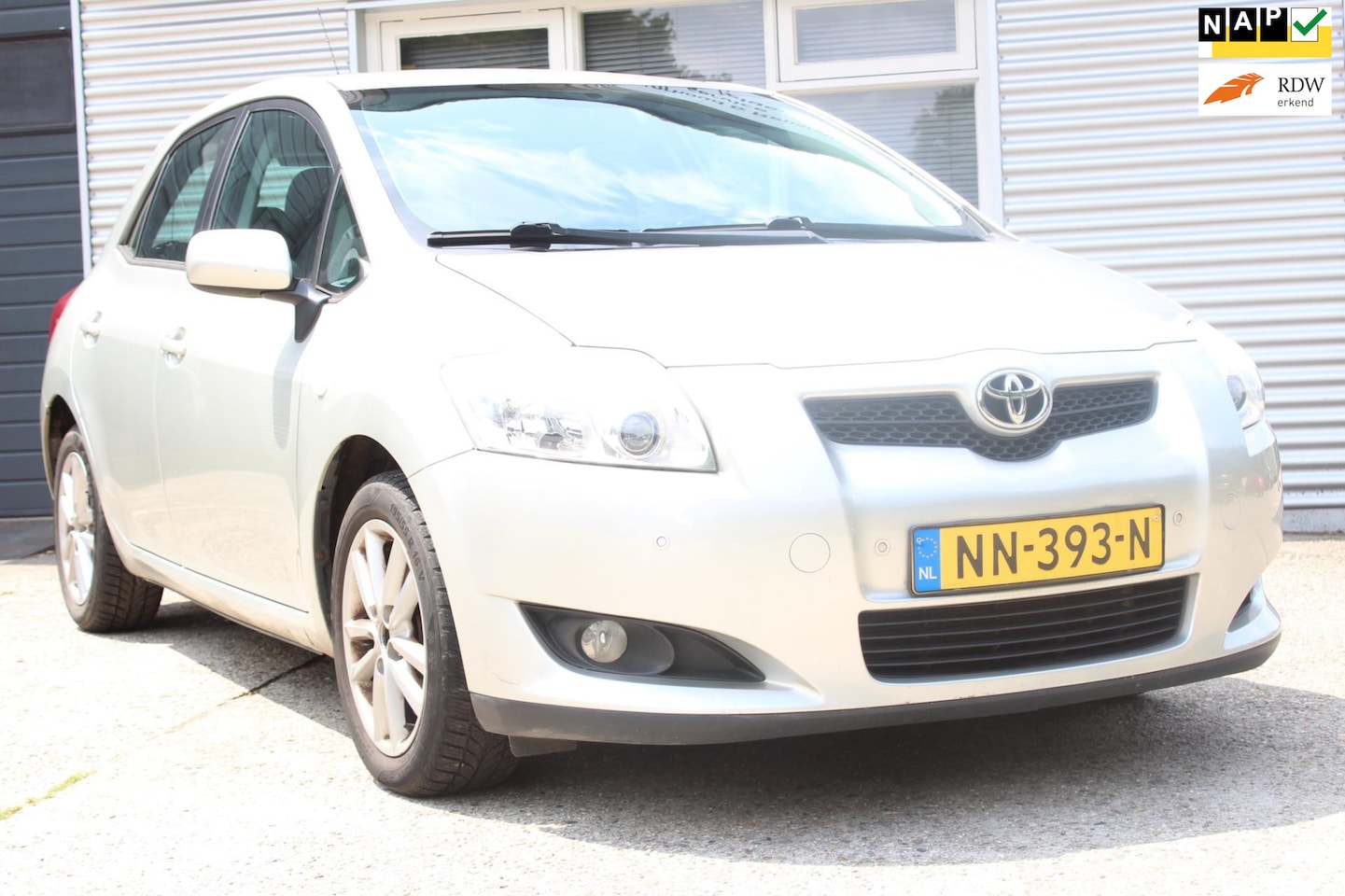 Toyota Auris - 1.6-16V Luna Business Automaat, 5-deurs, trekhaak, nieuwe apk, boekjes, lm-velgen met all- - AutoWereld.nl