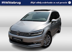 Volkswagen Touran - 1.4 TSI 150pk Highline DSG Automaat / Navigatie / Panorama dak / LED / Park Assist / Camer