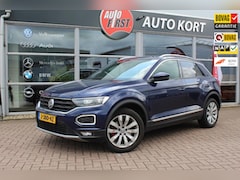 Volkswagen T-Roc - 1.5 TSI Sport Business R, afneembare trekhaak, stoelverwarming