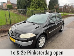 Renault Mégane - 1.6-16V Dynamique Luxe