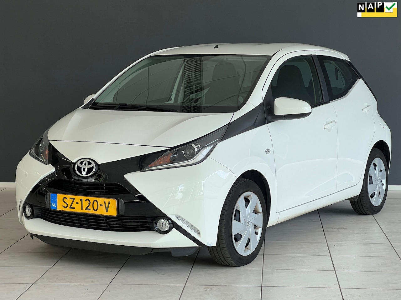 Toyota Aygo - 1.0 VVT-i x-nav NL AUTO - AutoWereld.nl