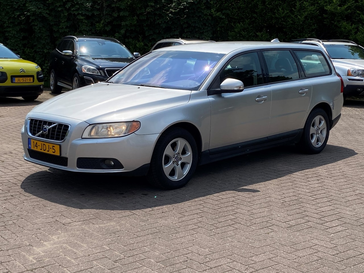 Volvo V70 - 2.0D Limited Edition Leer/Navi/PDC/Tr.haak APK t/m 06-2026 - AutoWereld.nl