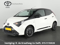 Toyota Aygo - 1.0 VVT-i X-Play Bi-Tone | Apple Carplay & AndroidAUTO | Camera | Privacy Glass |