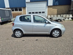 Toyota Yaris - 1.3 VVT-i S-Line, 5 deurs/ koude airco/ nieuw staat