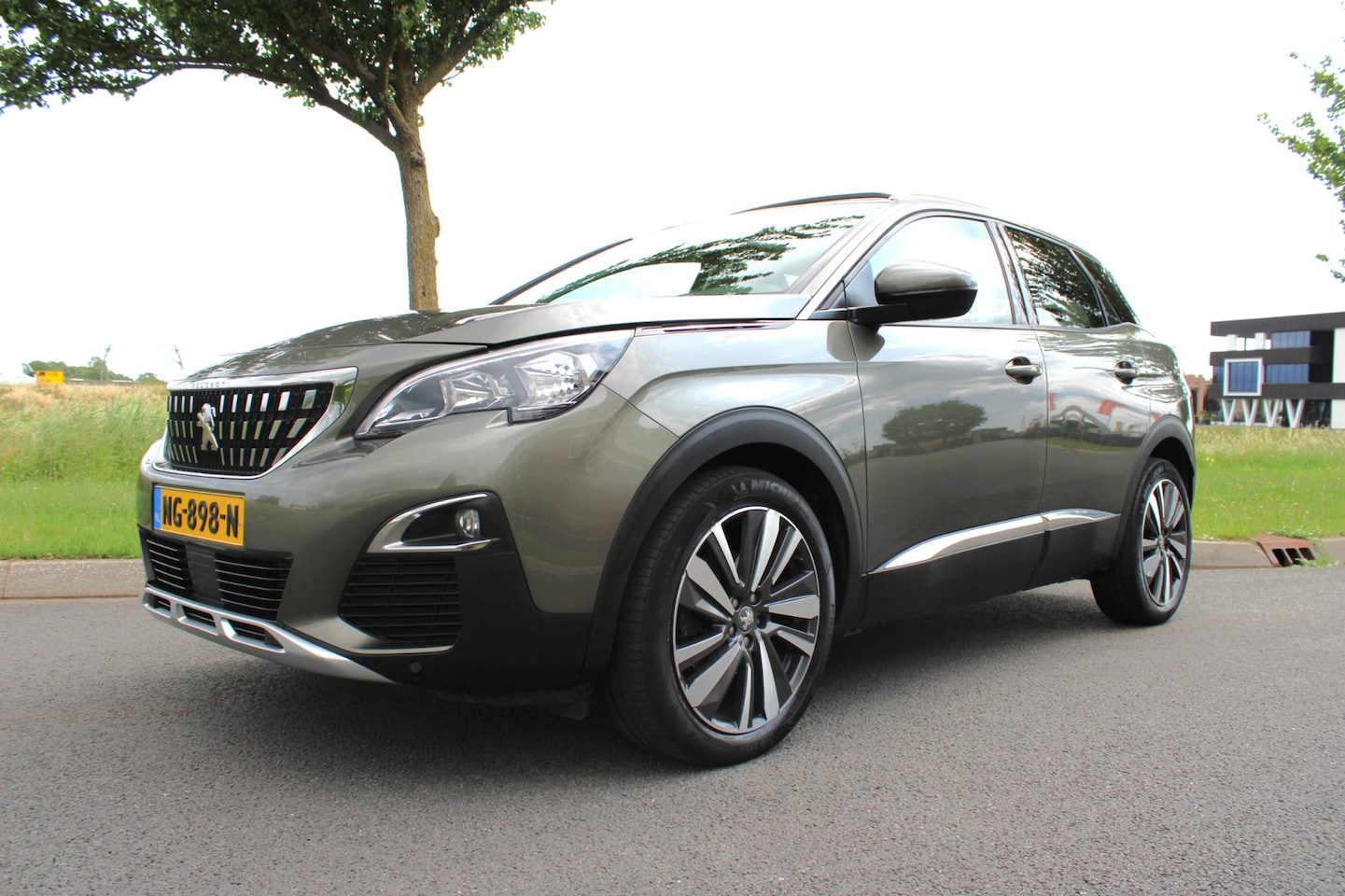 Peugeot 3008 - 1.2 PureTech Première Navigatie, climate control APK 05-02-2026 - AutoWereld.nl