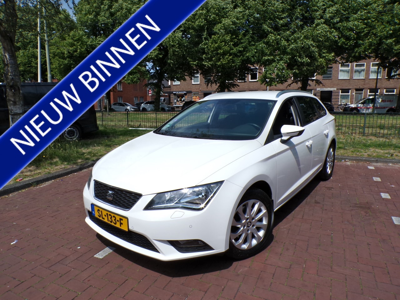 Seat Leon ST - 1.2 TSI Style Business 1.2 TSI Style Business 111 pk - AutoWereld.nl
