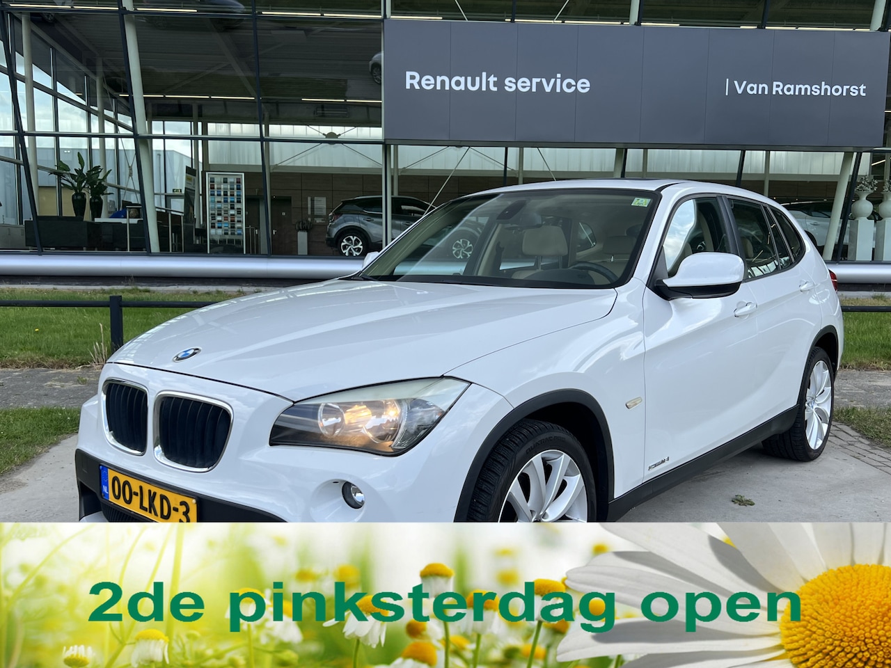 BMW X1 - sDrive18i Executive / Automaat / Trekhaak / Leder / Schuif-Kanteldak / Cruise / Climate / - AutoWereld.nl