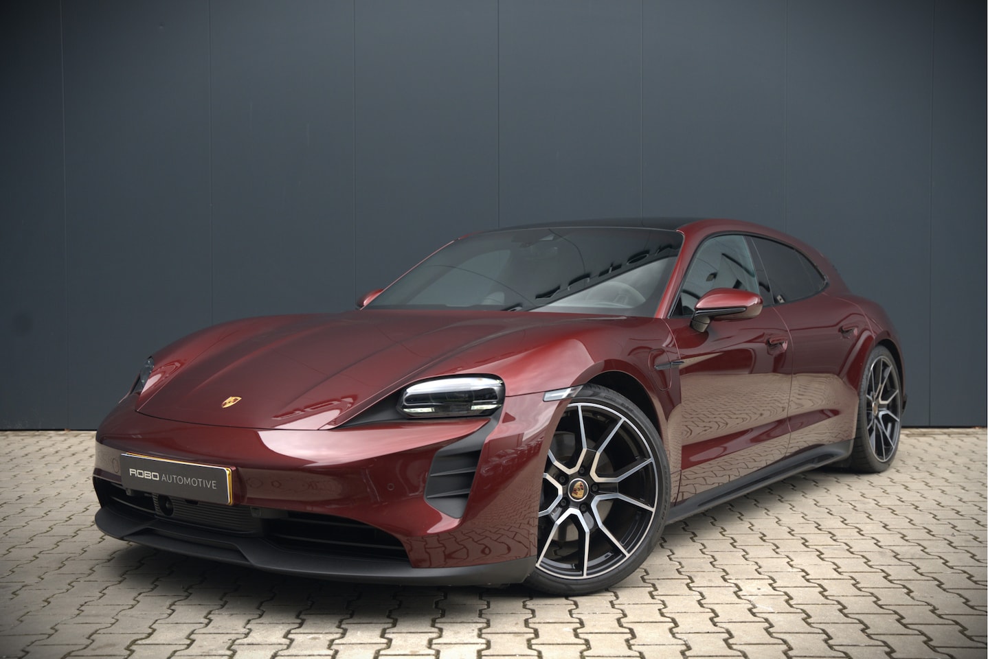 Porsche Taycan Sport Turismo - 79 kWh | Panoramadak | Bose | SportDesign | Luchtvering | Sport Chrono | Memory Seats | St - AutoWereld.nl